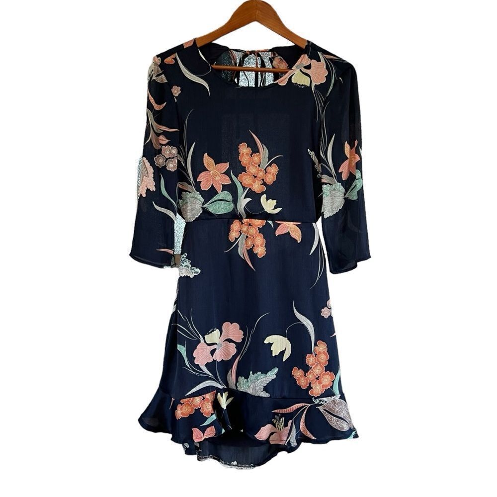 Lulus floral mini dress with open back. Size small